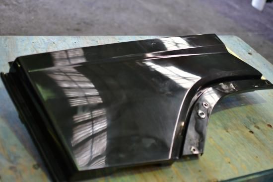 VOLVO純正 ステップ無しフェンダー右